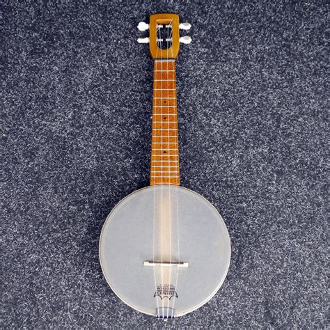 The Magic Fluke Firefly Banjolele: A Classic Instrument with Modern Innovation